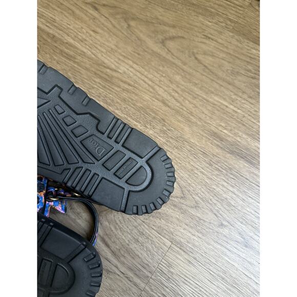 Mizza Strap sandal - Picture 4 of 7